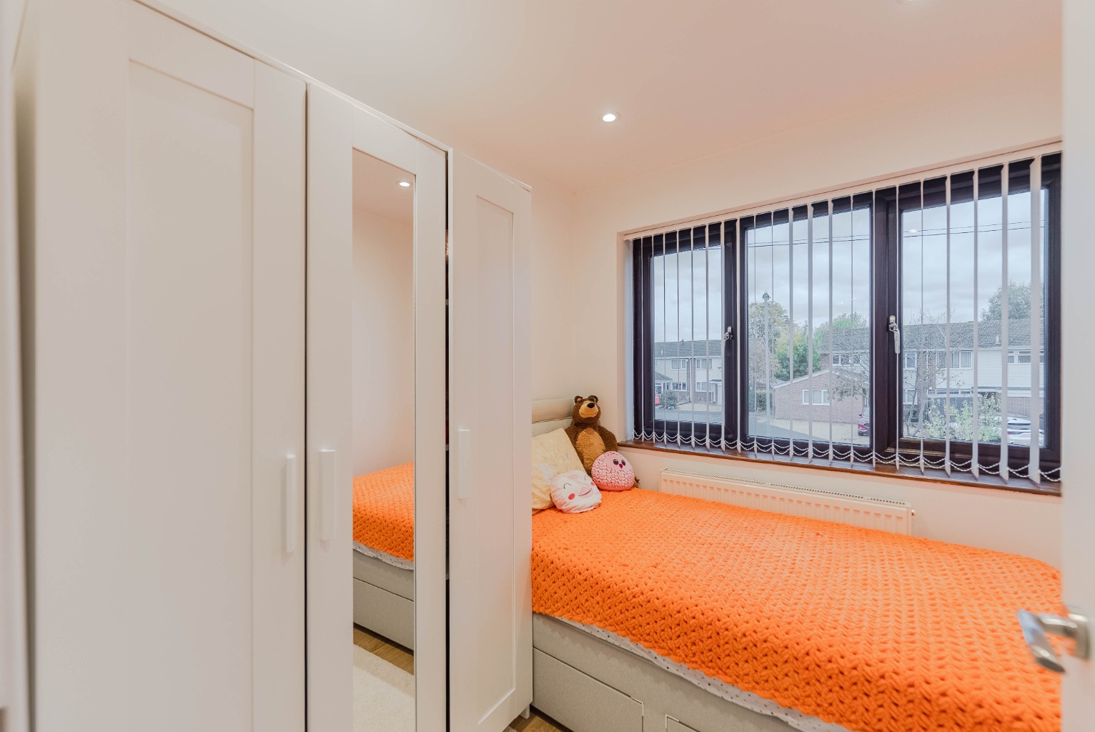 3 bed semi-detached house for sale in Burstellars, St. Ives 9