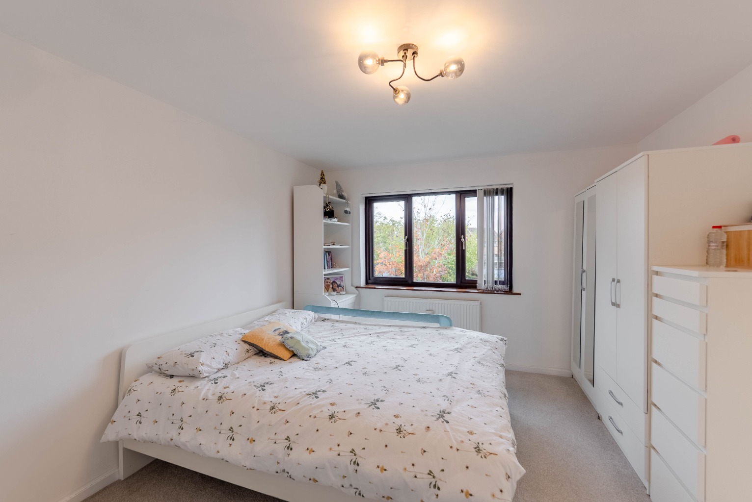 3 bed semi-detached house for sale in Burstellars, St. Ives  - Property Image 8