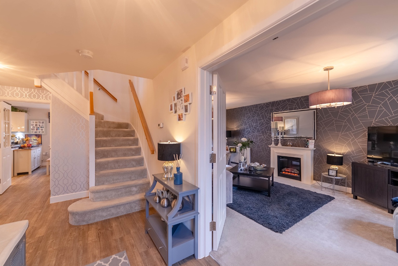 4 bed detached house for sale in Mahaddie Way, Cambridgeshire  - Property Image 5