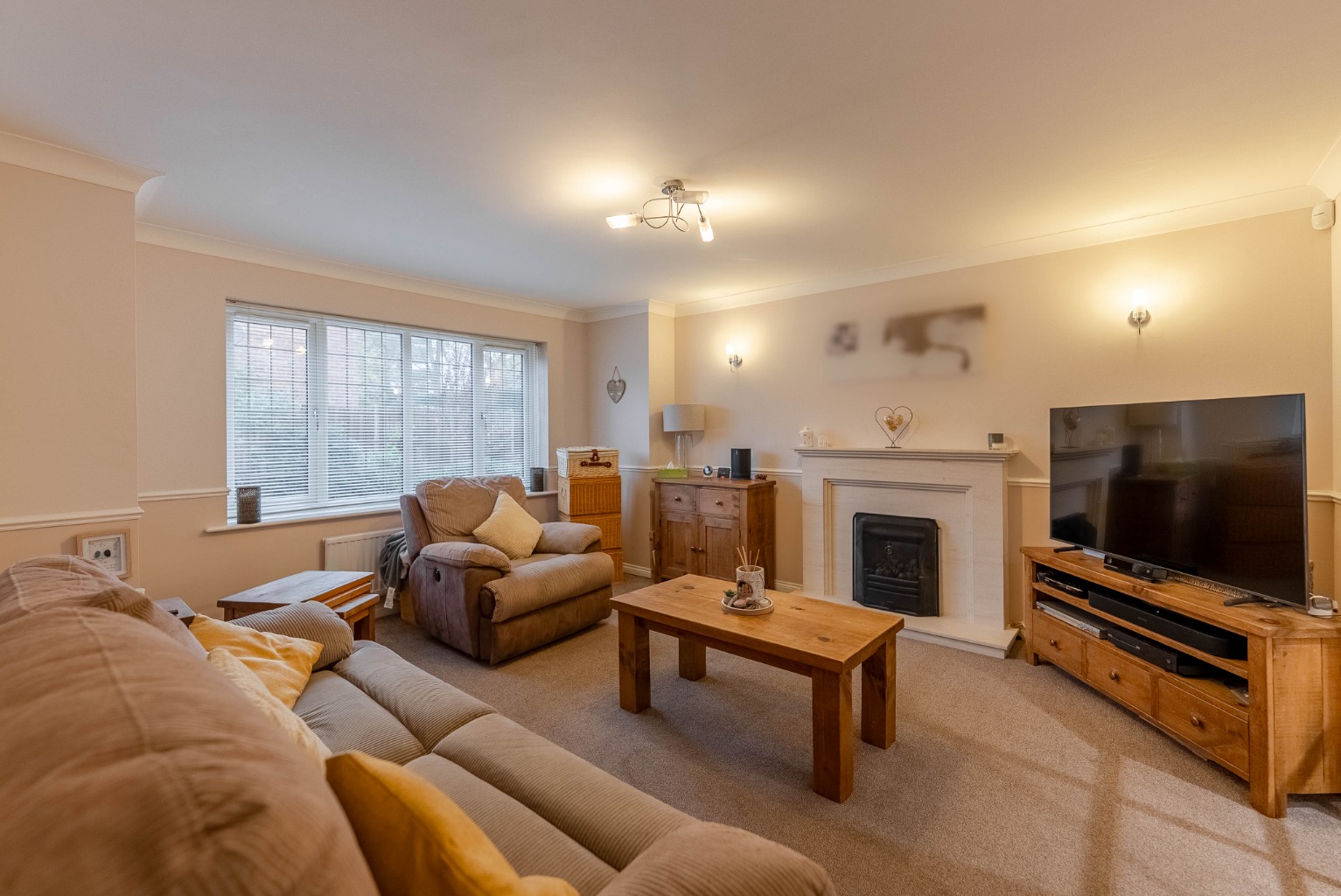 4 bed detached house for sale in Padgetts Close, Cambridgeshire 1