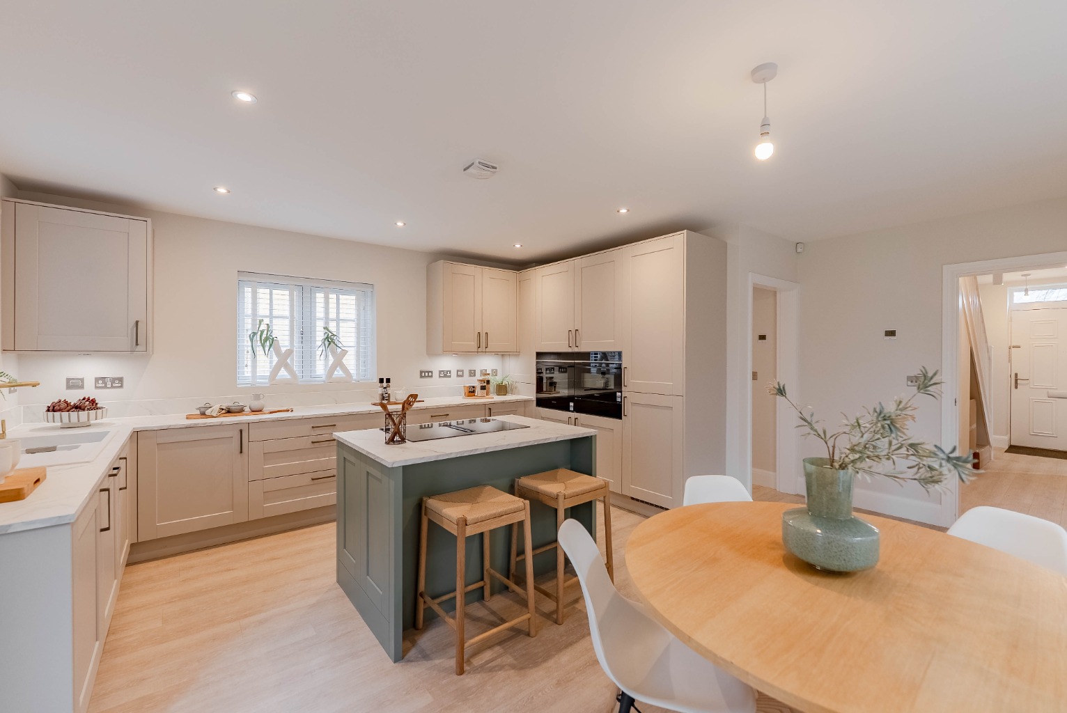 4 bed detached house for sale in Range Rd S, Houghton Road 5