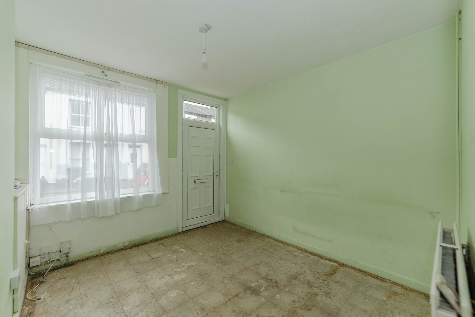 2 bed terraced house for sale in Clarence Road, Peterborough 2
