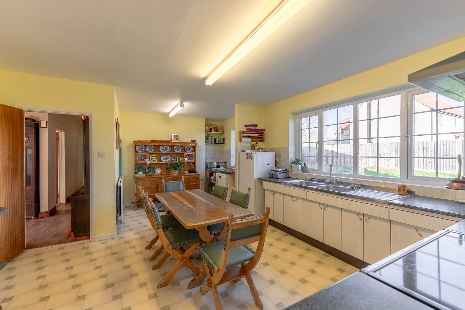 4 bed detached house for sale in Hamerton Road, Huntingdon 1