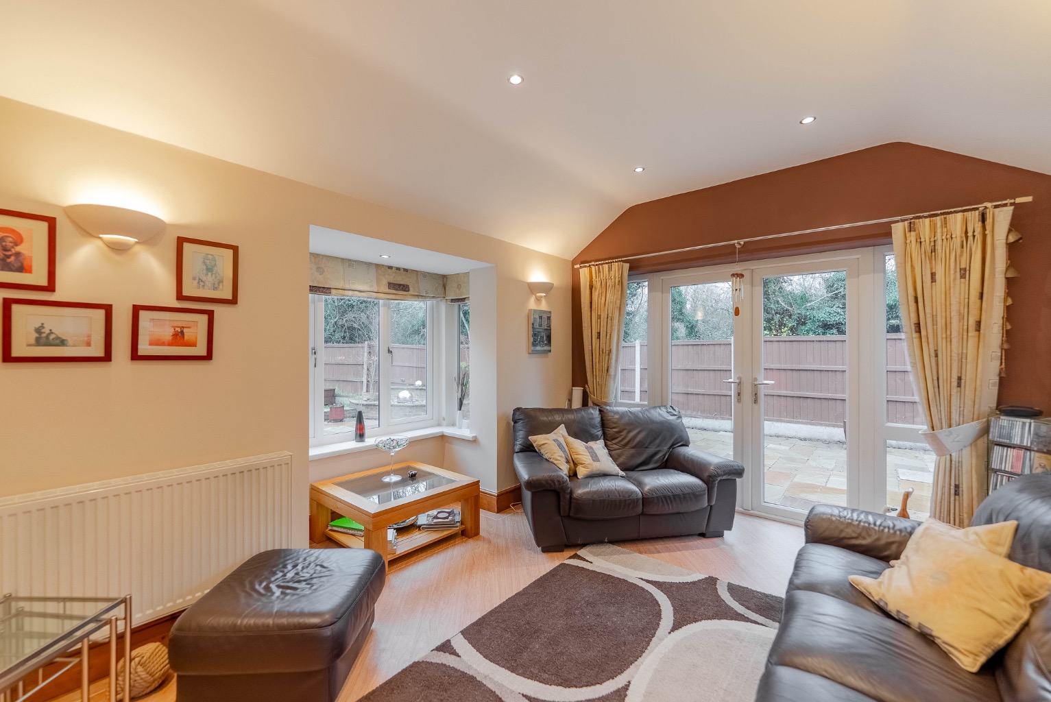 4 bed detached house for sale in Fairfields Drive, Cambridgeshire  - Property Image 5