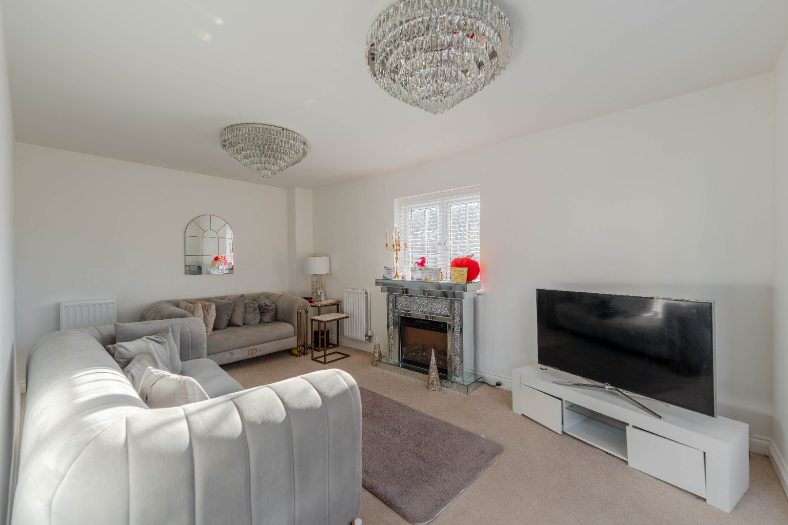 3 bed semi-detached house for sale in Walston Way, Cambridgeshire  - Property Image 2