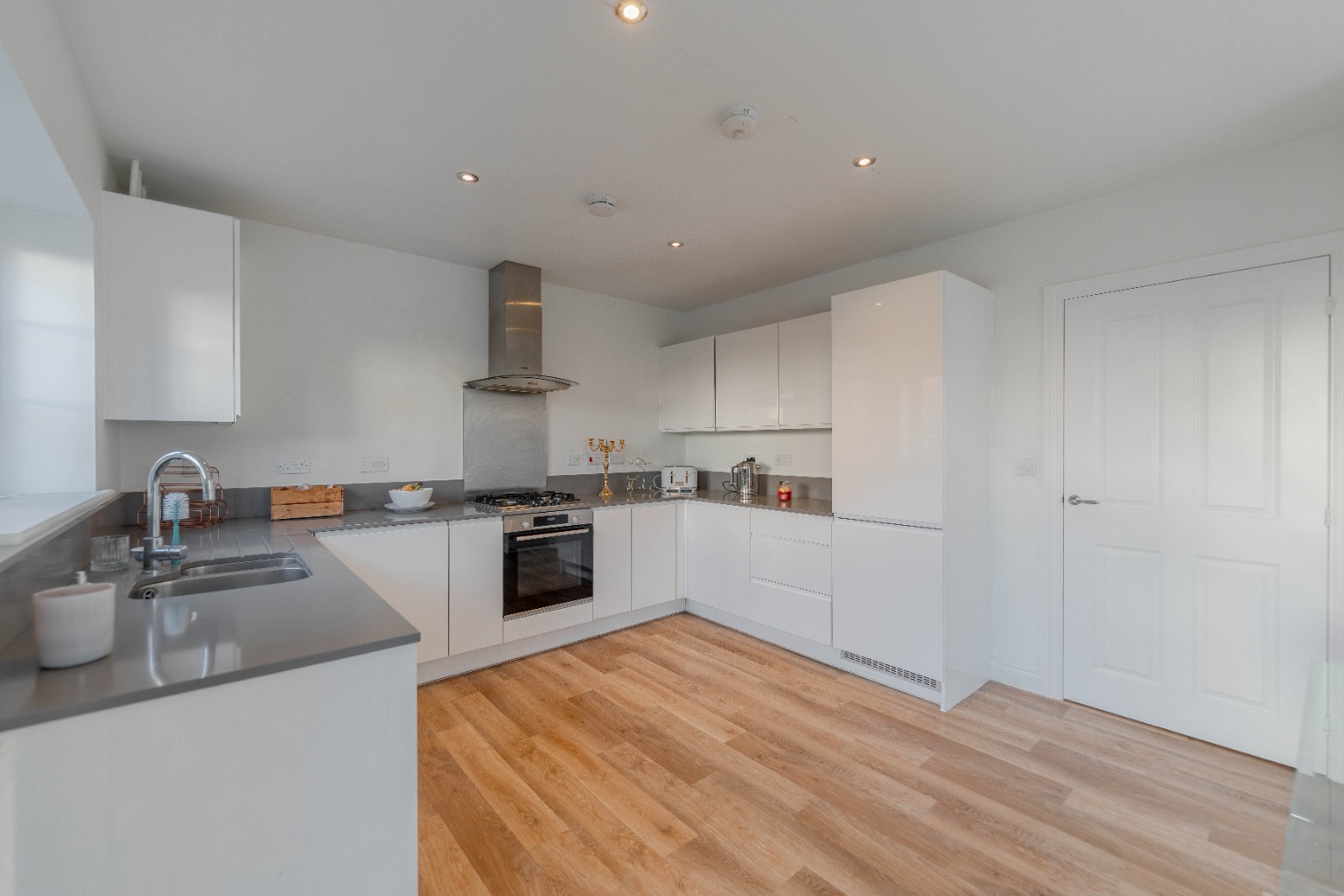 3 bed semi-detached house for sale in Walston Way, Cambridgeshire 3