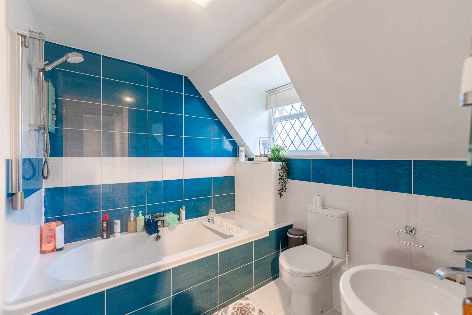 3 bed semi-detached house for sale in Manor Lane, Huntingdon 15