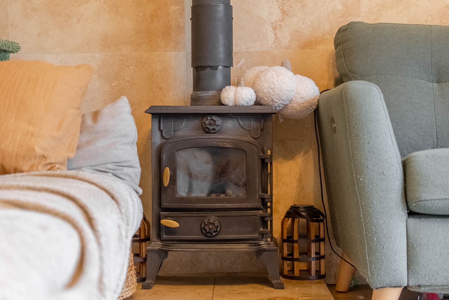 3 bed semi-detached house for sale in Manor Lane, Huntingdon  - Property Image 7