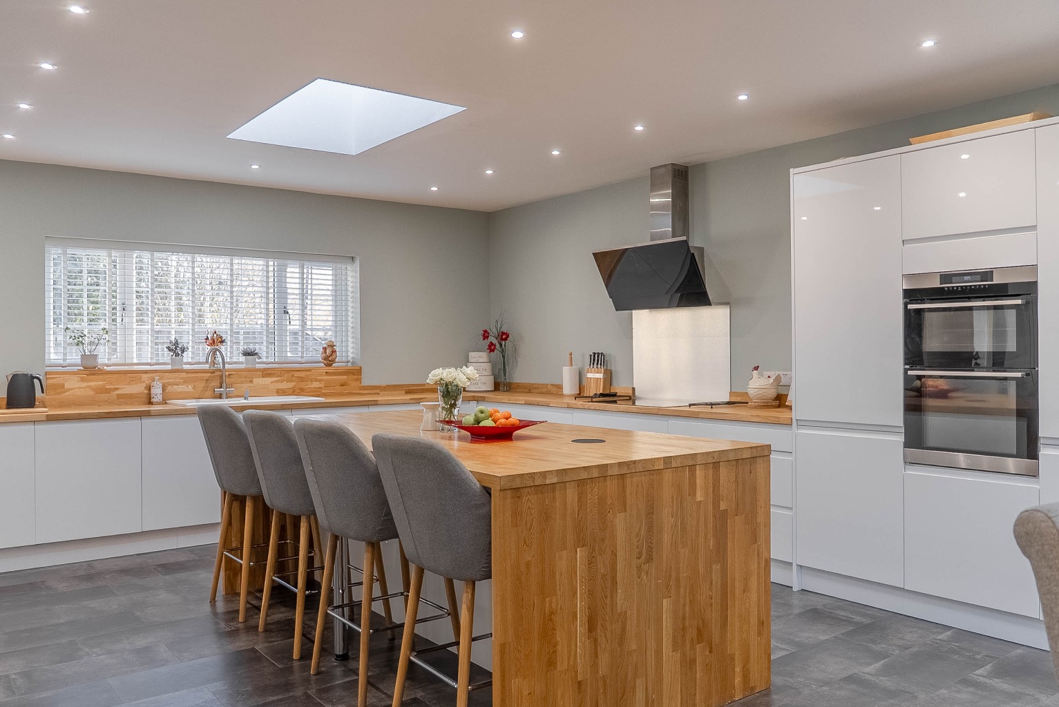 5 bed detached house for sale in Station Road, Cambridgeshire  - Property Image 5