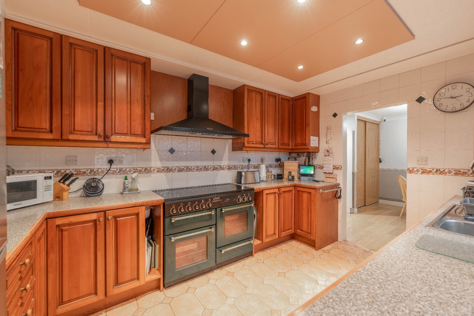 4 bed semi-detached house for sale in Shakespeare Road, St. Ives  - Property Image 2