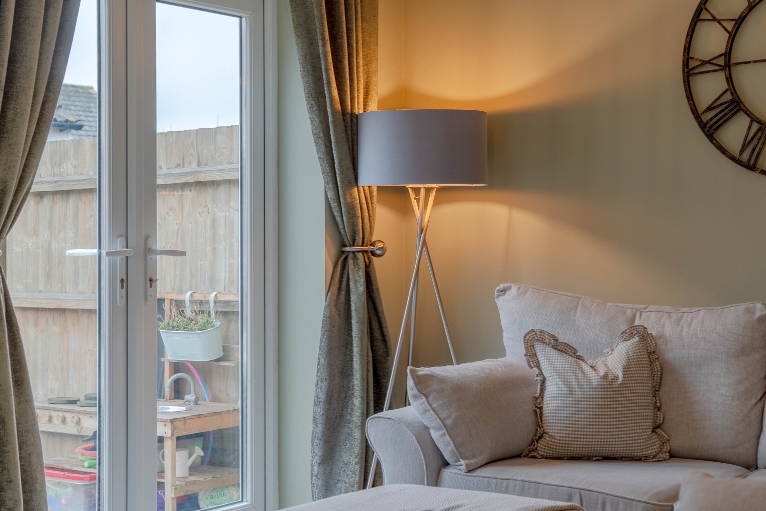 3 bed semi-detached house for sale in Portholme Close, Cambridgeshire  - Property Image 10