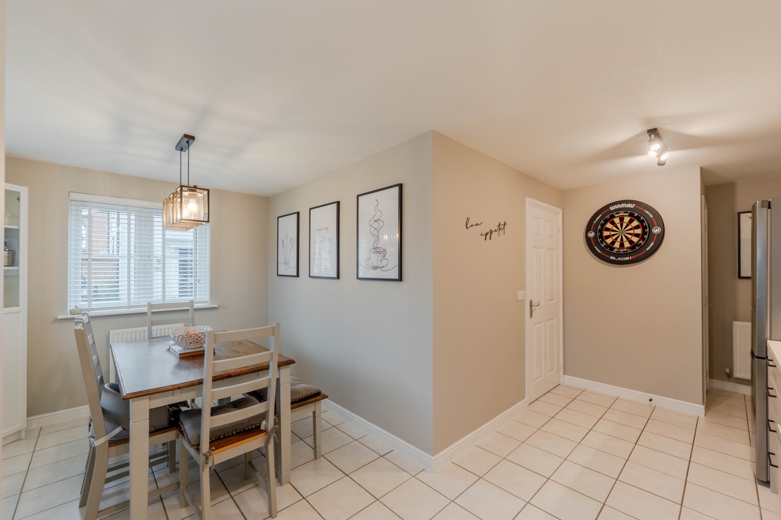 3 bed semi-detached house for sale in Portholme Close, Cambridgeshire  - Property Image 7