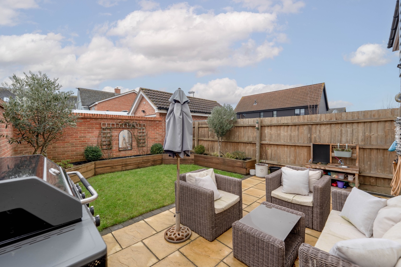 3 bed semi-detached house for sale in Portholme Close, Cambridgeshire 3