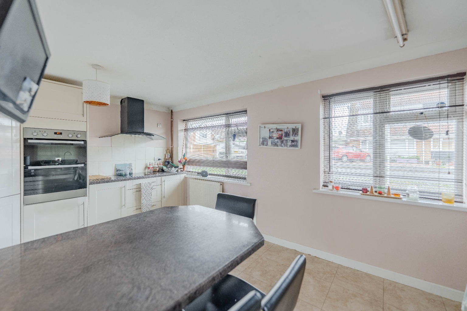 4 bed semi-detached house for sale in Bramble End, Cambridgeshire  - Property Image 3