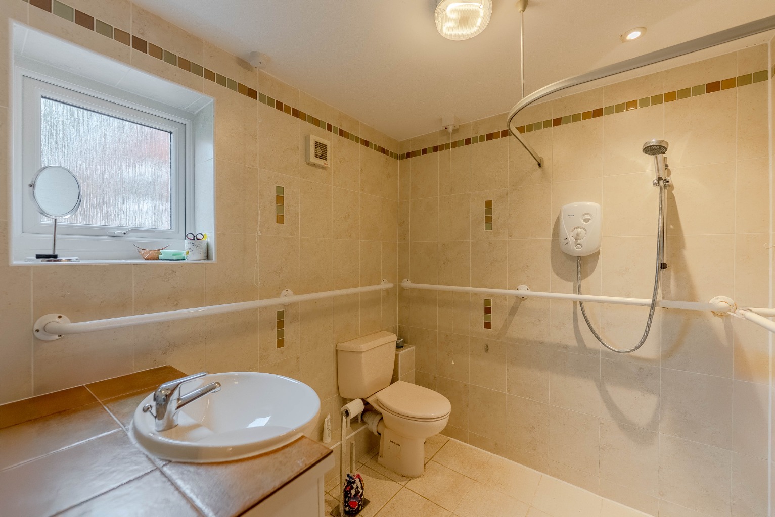 4 bed detached house for sale in Willow Close, Cambridgeshire  - Property Image 16