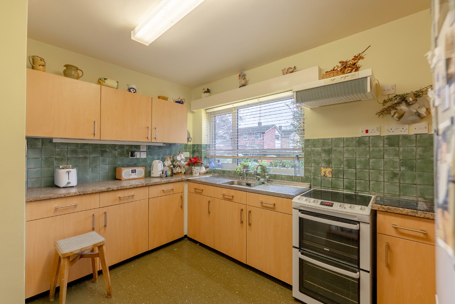 4 bed detached house for sale in Willow Close, Cambridgeshire  - Property Image 5