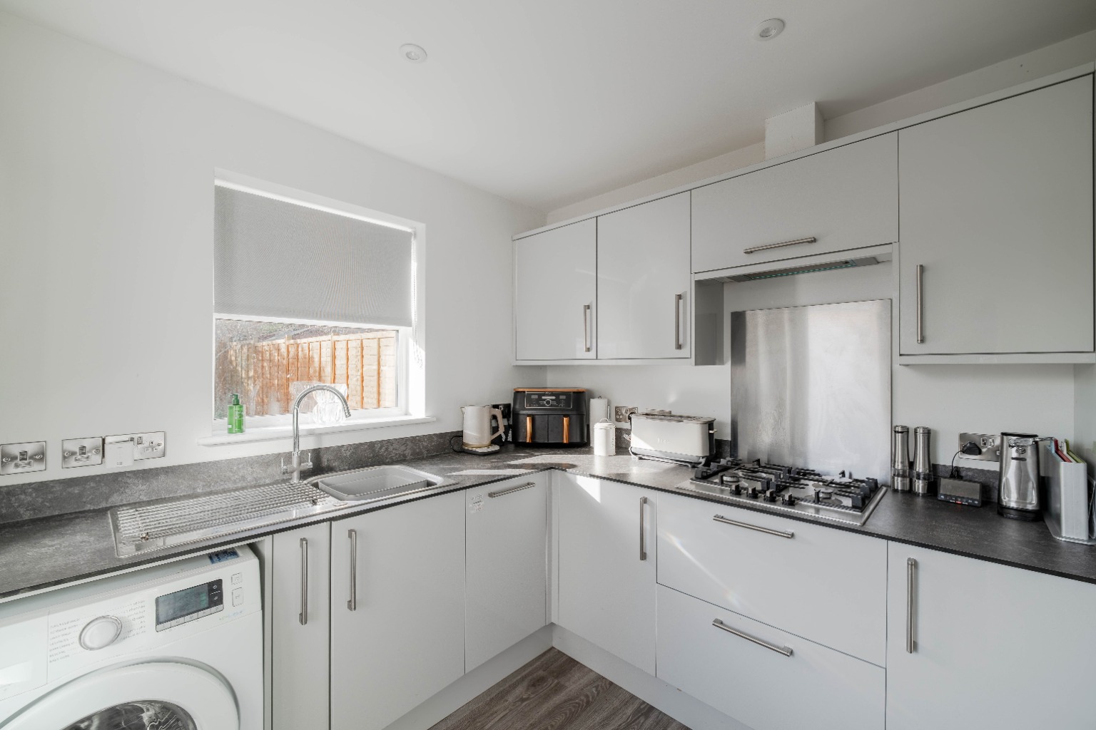 3 bed semi-detached house for sale in Orchard Close, Cambridgeshire 5