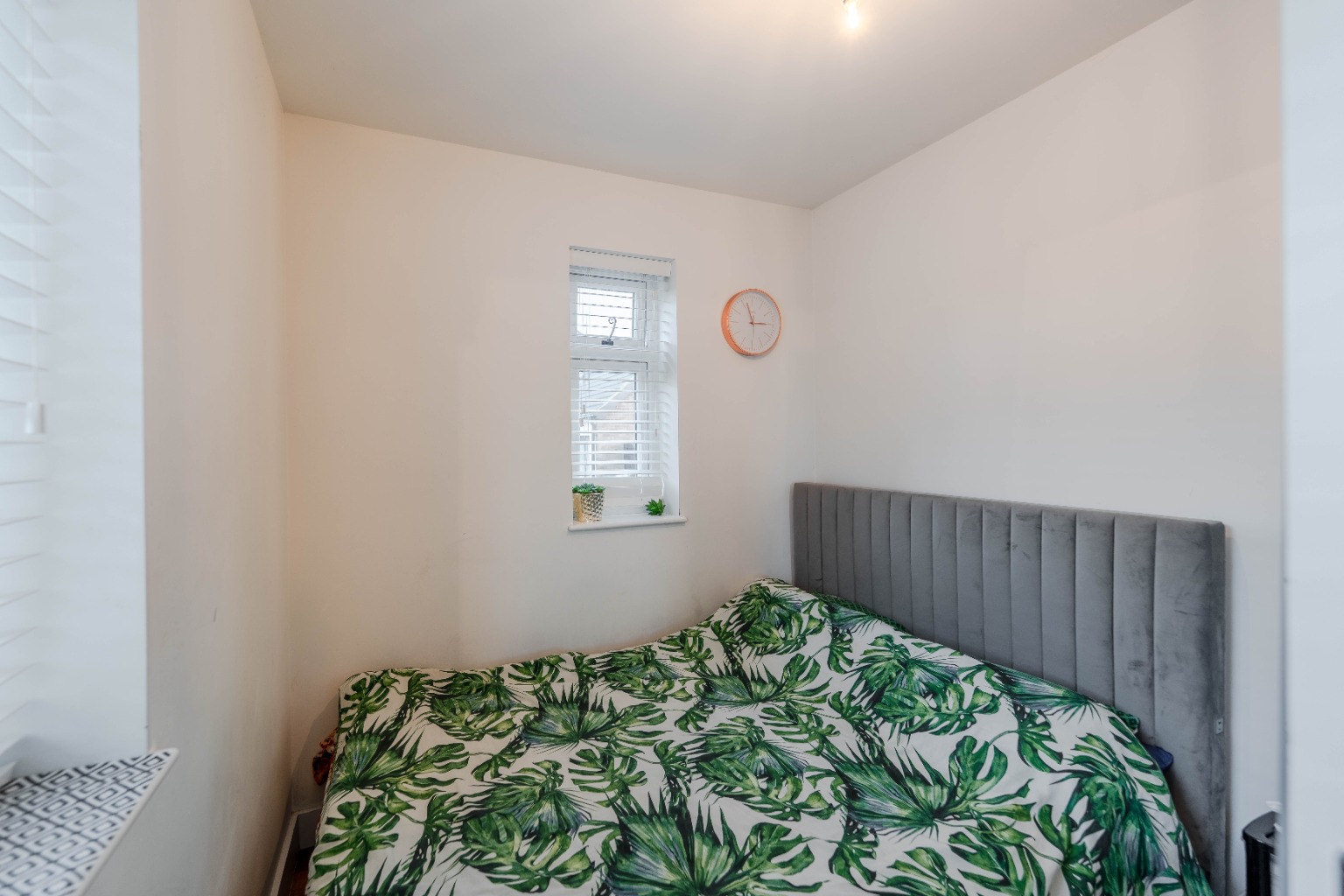 4 bed semi-detached house for sale in West End, Cambridgeshire  - Property Image 14