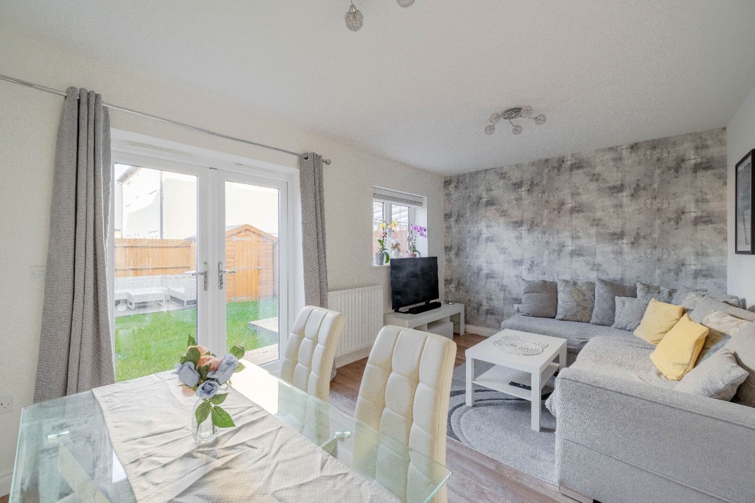 3 bed terraced house for sale in Hetley Close, Cambridgeshire 6