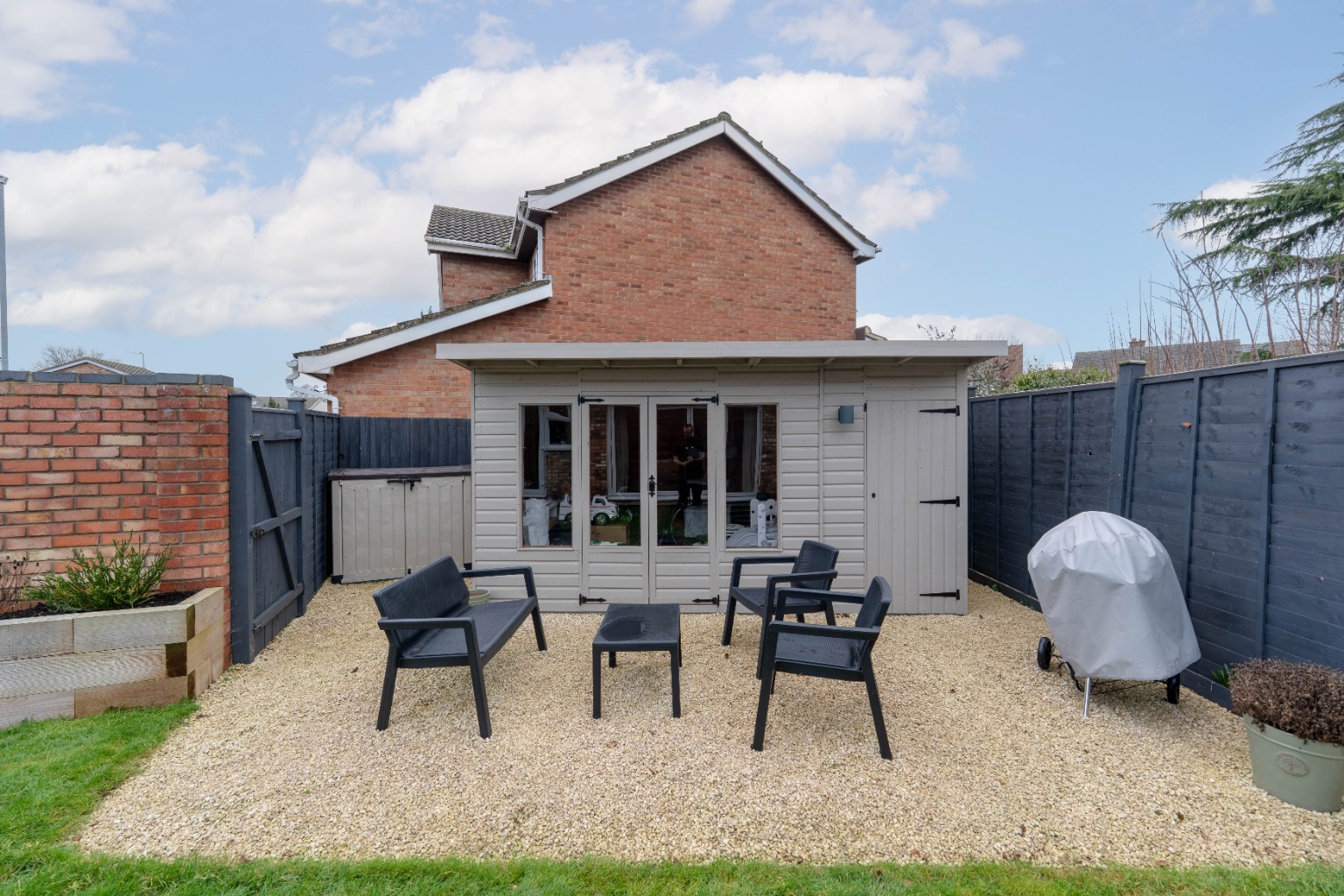 3 bed semi-detached house for sale in Abbott Close, Huntingdon 19