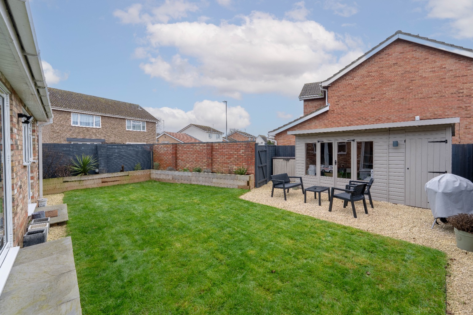 3 bed semi-detached house for sale in Abbott Close, Huntingdon 17