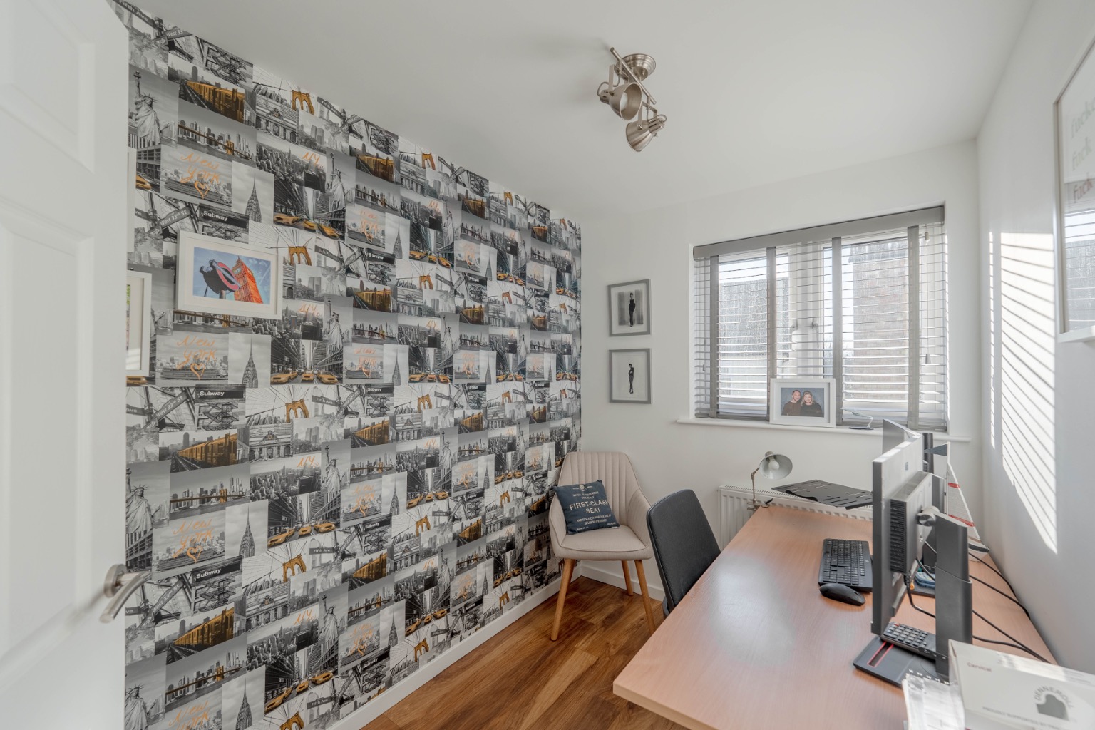 4 bed link detached house for sale in Pipers Lane, Huntingdon  - Property Image 19