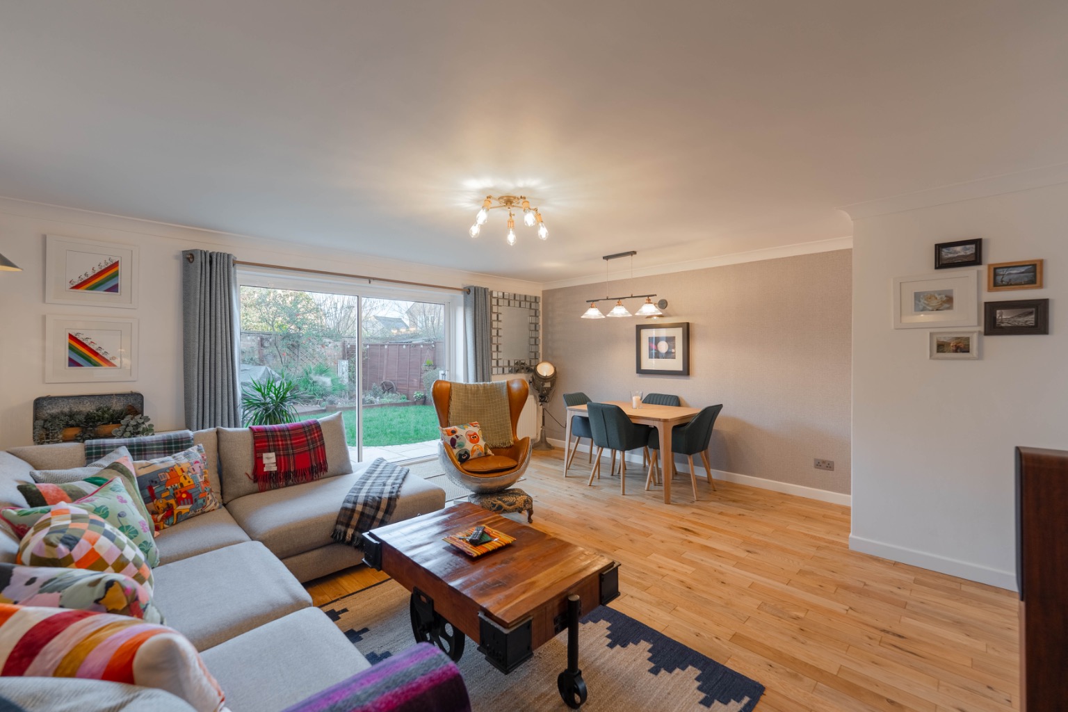 4 bed link detached house for sale in Pipers Lane, Huntingdon 7