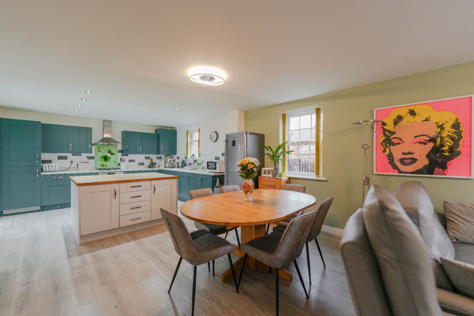 5 bed detached house for sale in Central Avenue, Cambridgeshire 1