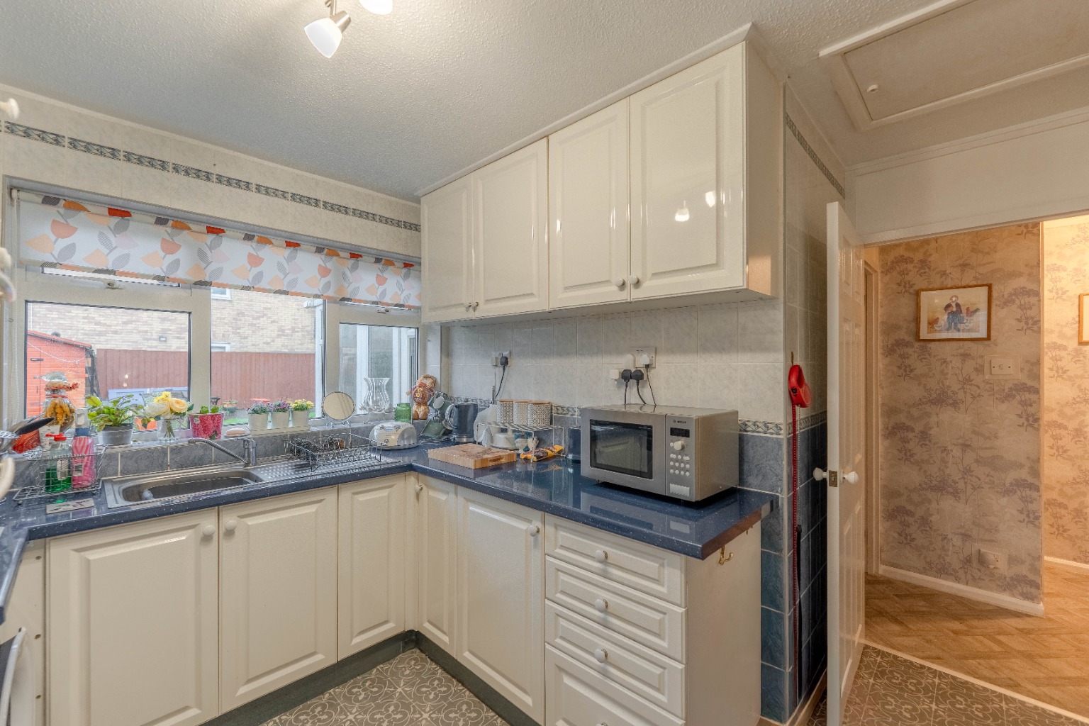 2 bed bungalow for sale in Bottels Road, Cambridgeshire  - Property Image 3