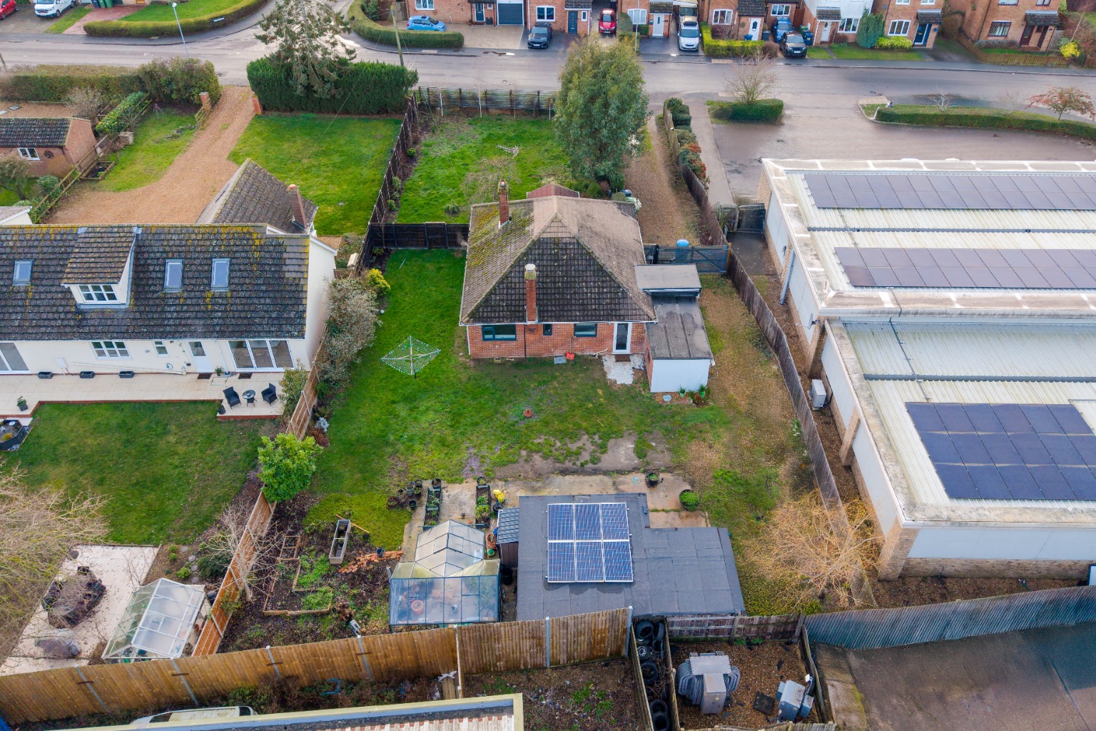 2 bed detached bungalow for sale in Glatton Road, Huntingdon  - Property Image 9