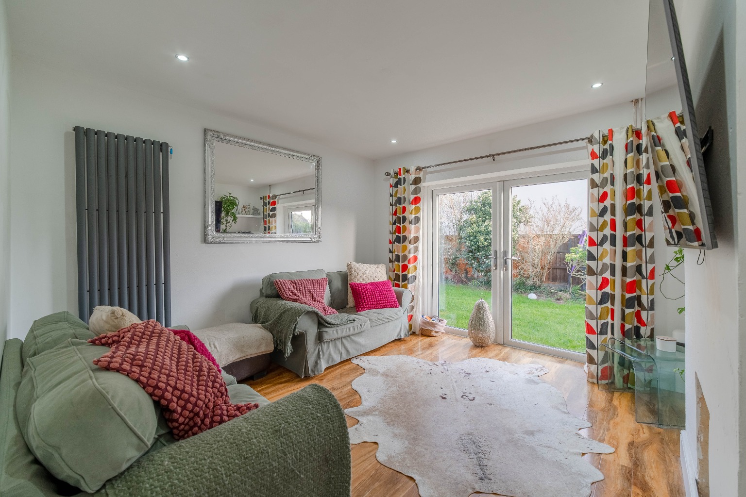 2 bed detached bungalow for sale in Glatton Road, Huntingdon 1