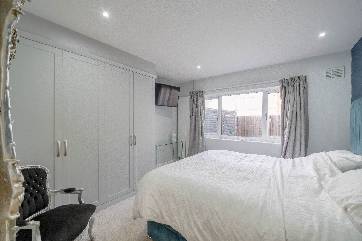 2 bed detached bungalow for sale in Glatton Road, Huntingdon  - Property Image 12