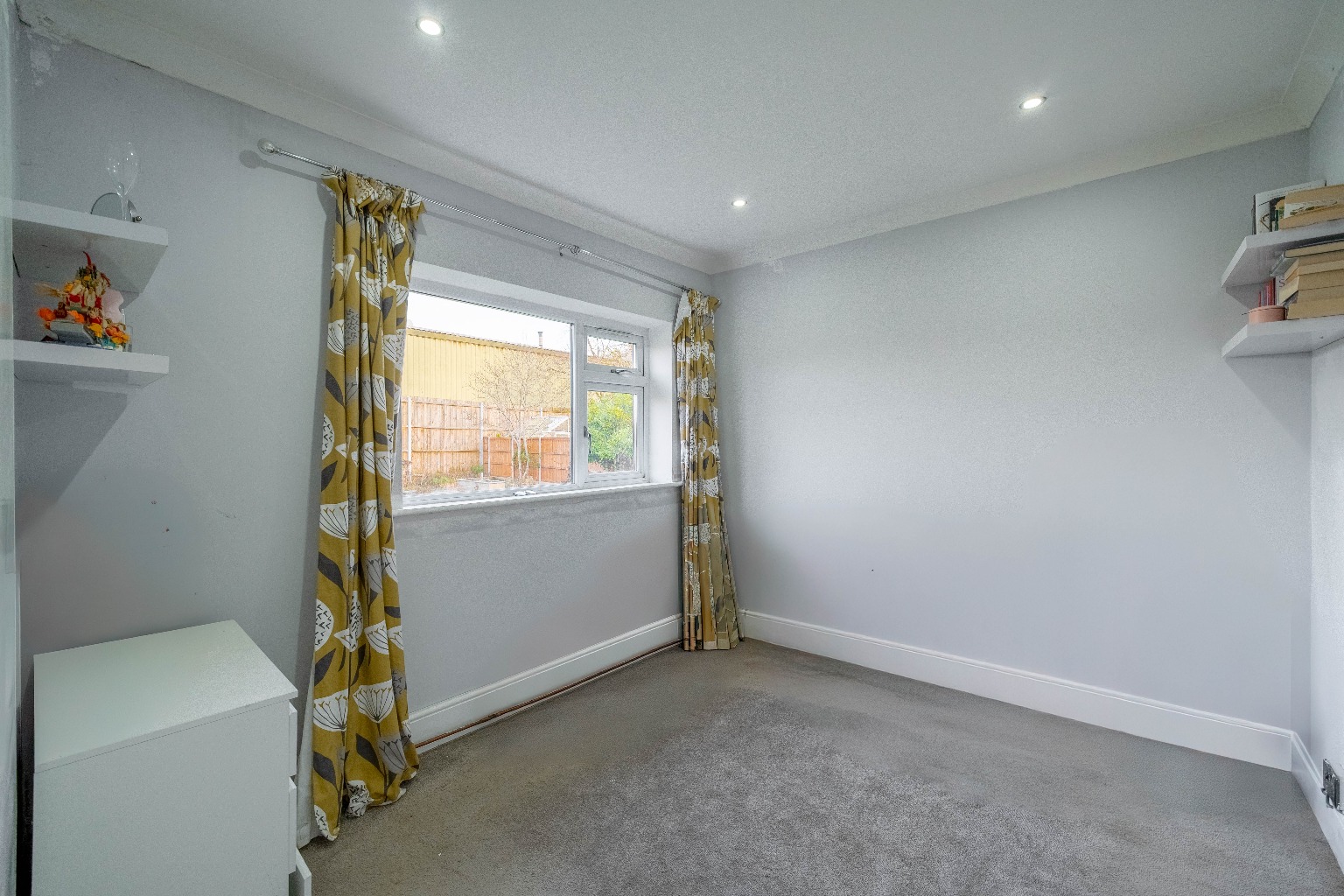 2 bed detached bungalow for sale in Glatton Road, Huntingdon  - Property Image 14