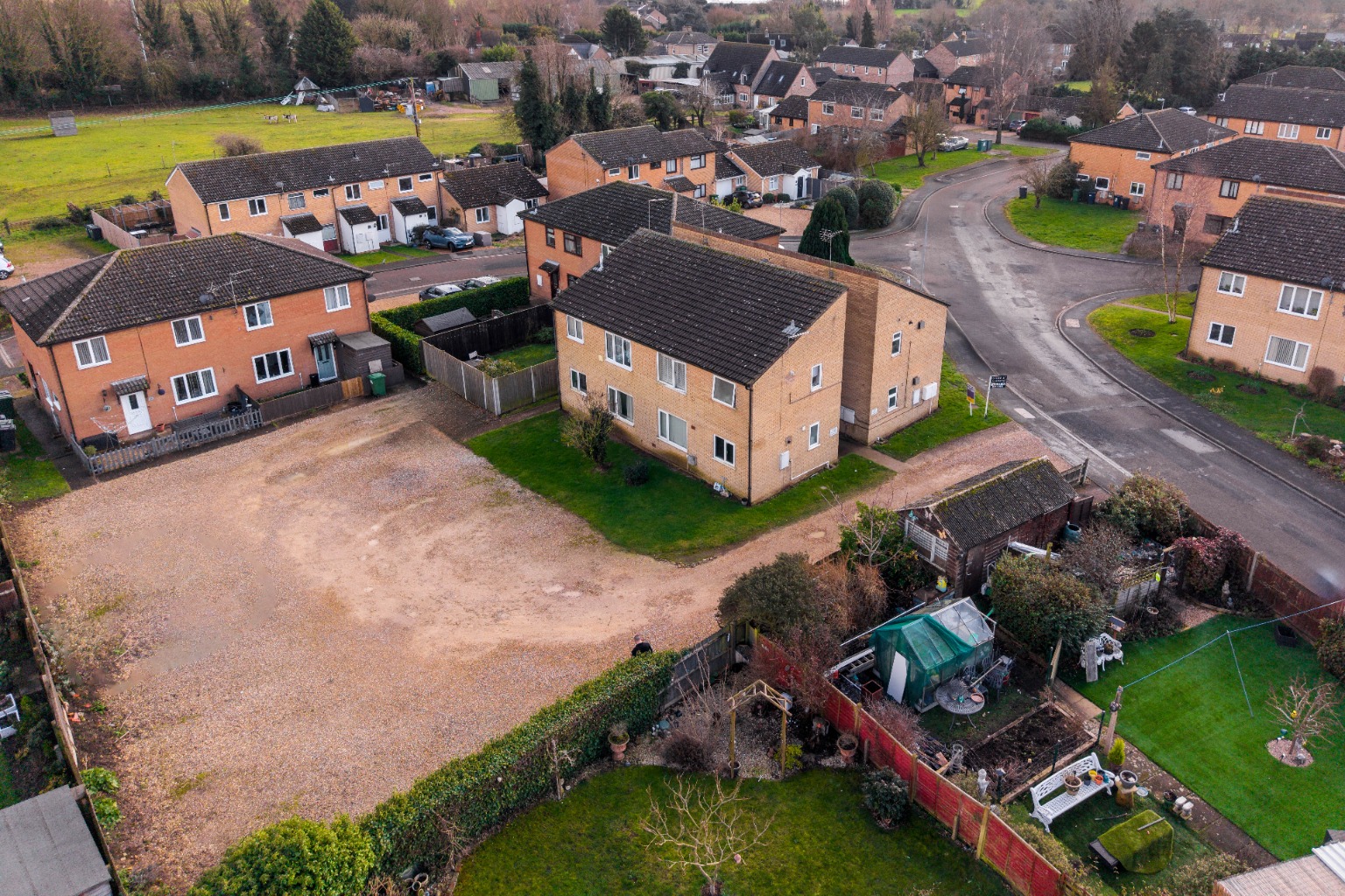 1 bed flat for sale in Windsor Gardens, Cambridgeshire - Property Image 1