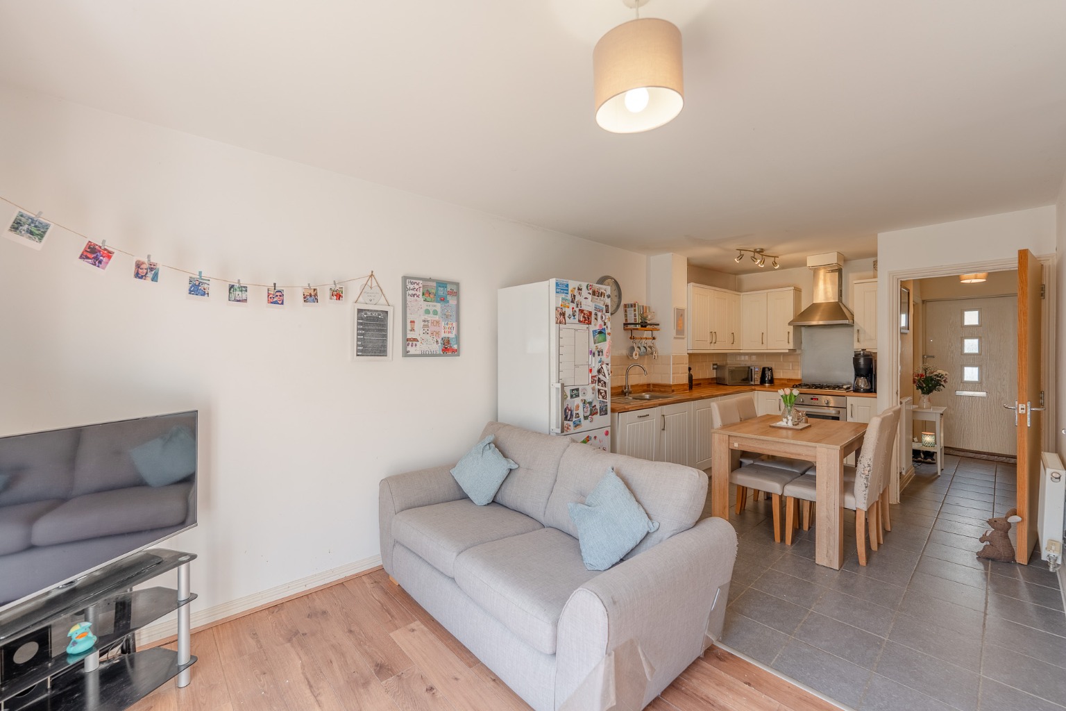 3 bed semi-detached house for sale in Dunnock Way, St. Ives 6