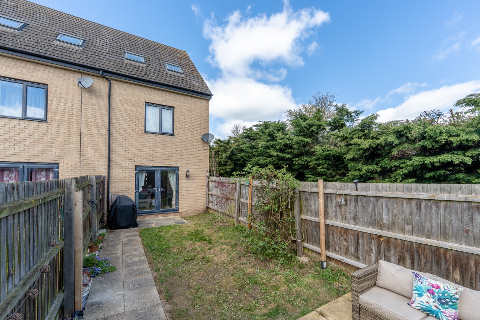 3 bed semi-detached house for sale in Dunnock Way, St. Ives 17