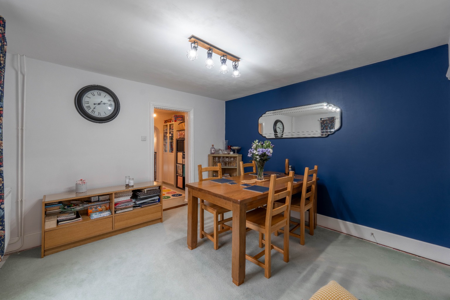 4 bed semi-detached house for sale in Earith Road, Huntingdon  - Property Image 11