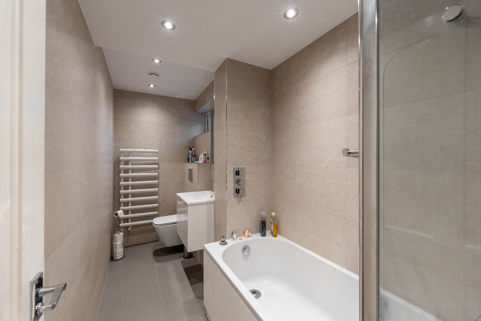 4 bed semi-detached house for sale in Earith Road, Huntingdon 17