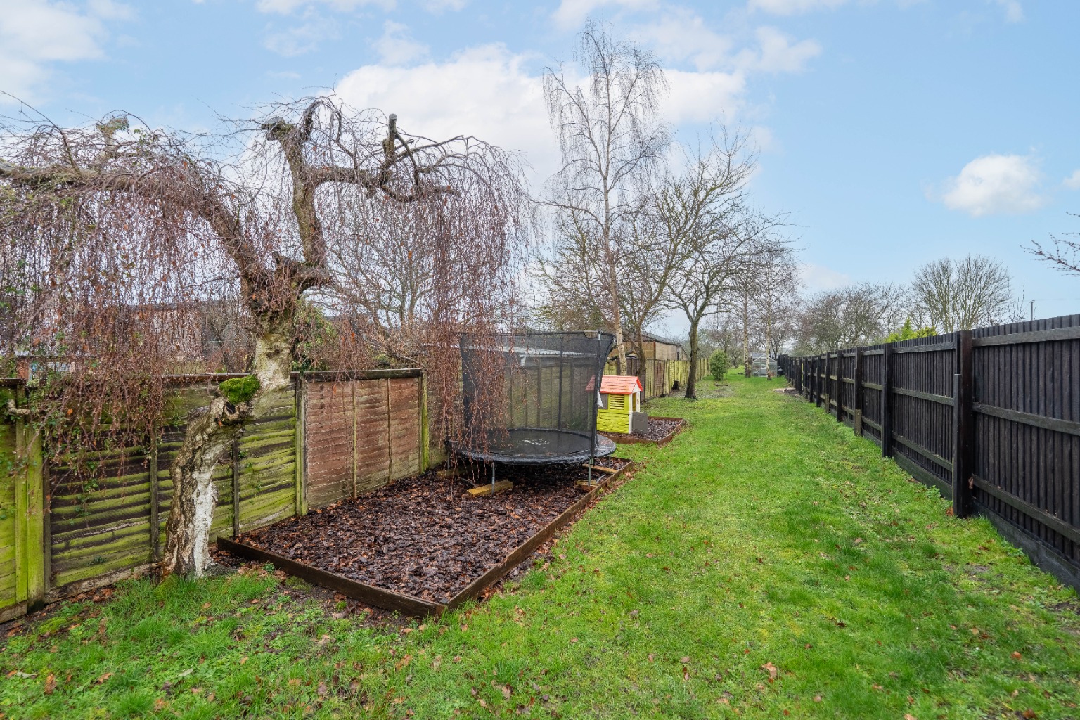 4 bed semi-detached house for sale in Earith Road, Huntingdon  - Property Image 4