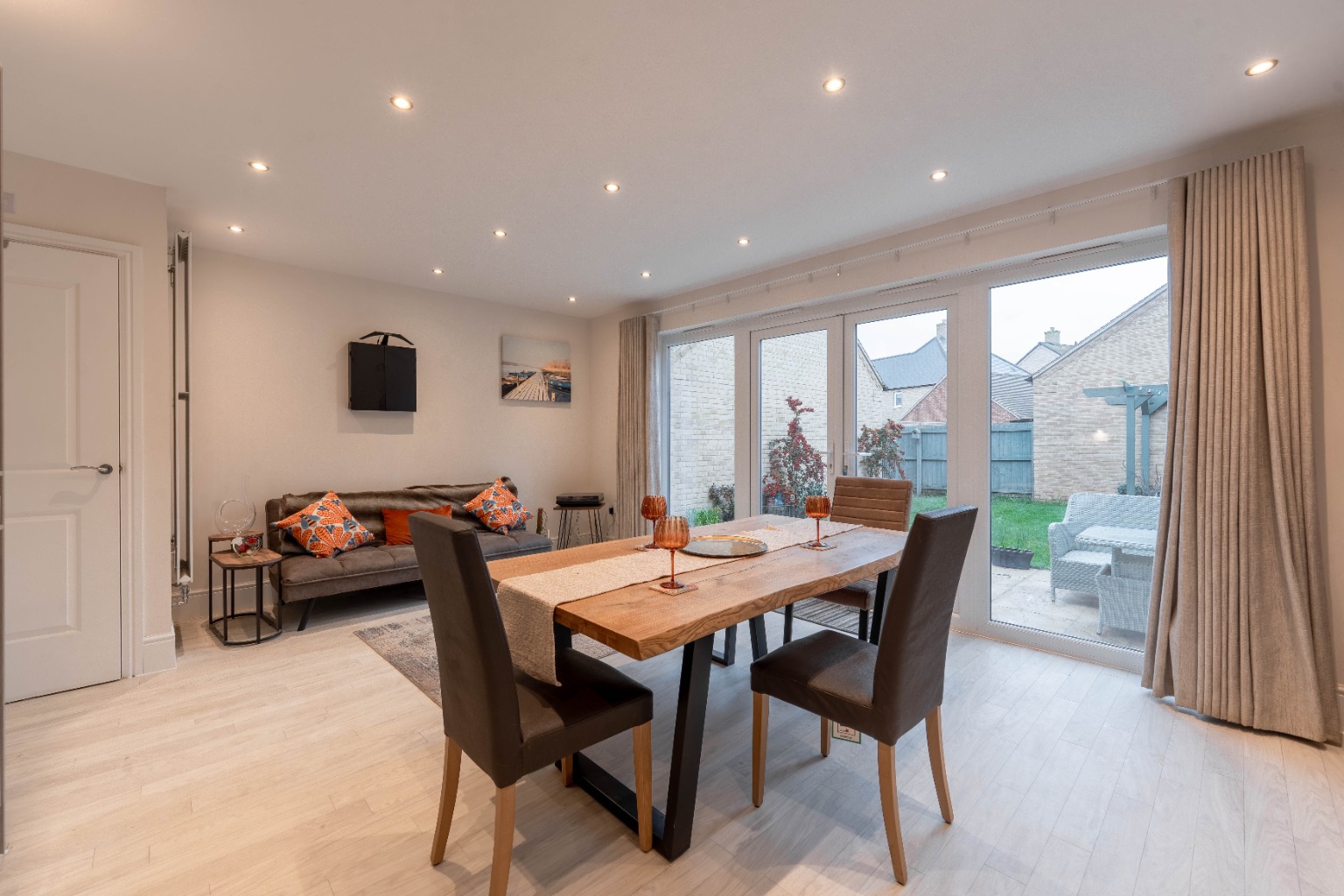 4 bed detached house for sale in Tiptoff Close, Cambridgeshire 4