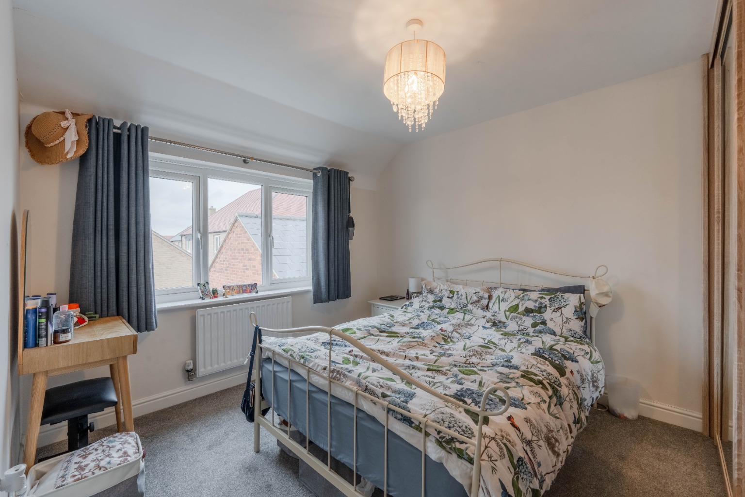 4 bed detached house for sale in Tiptoff Close, Cambridgeshire  - Property Image 11