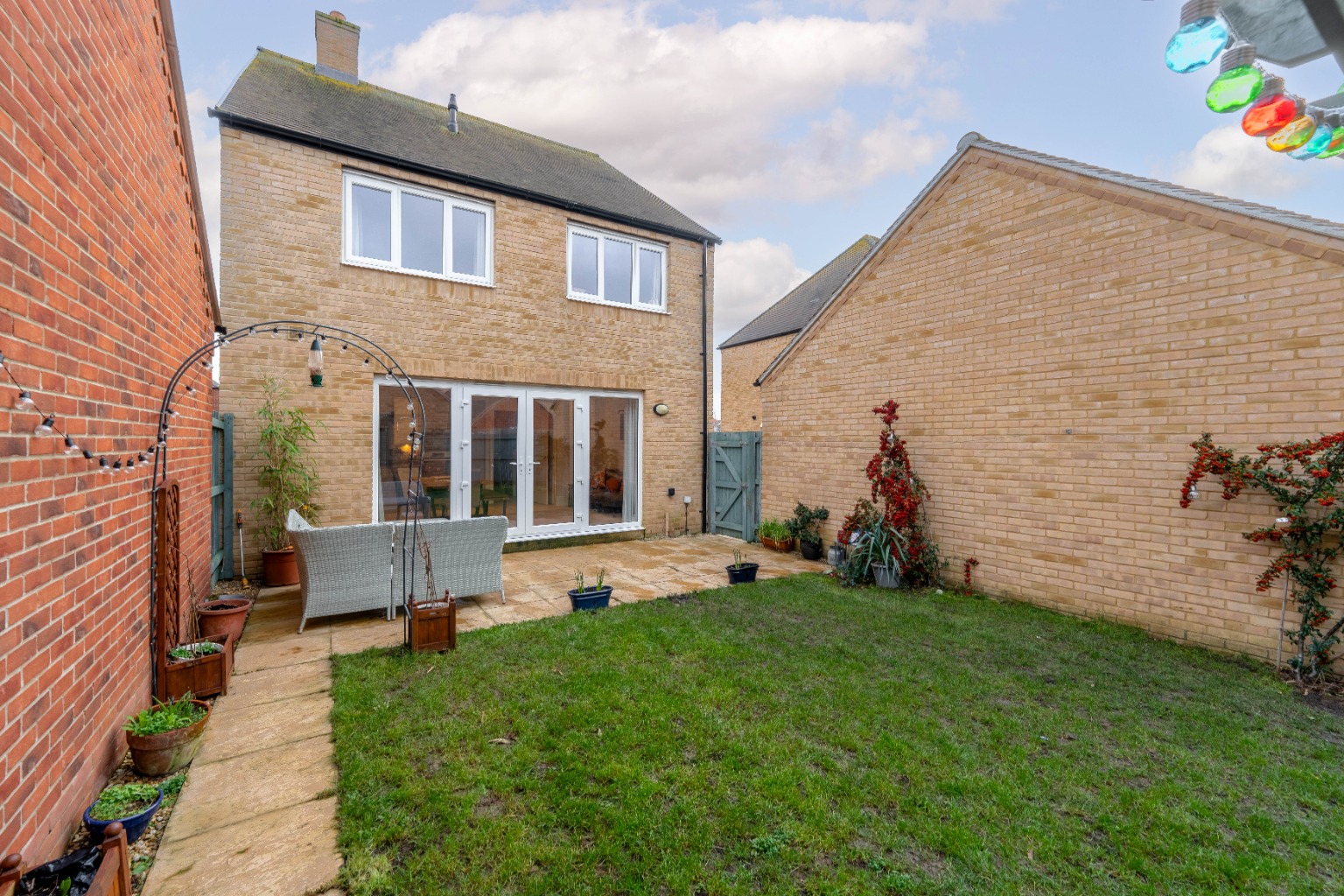 4 bed detached house for sale in Tiptoff Close, Cambridgeshire  - Property Image 18