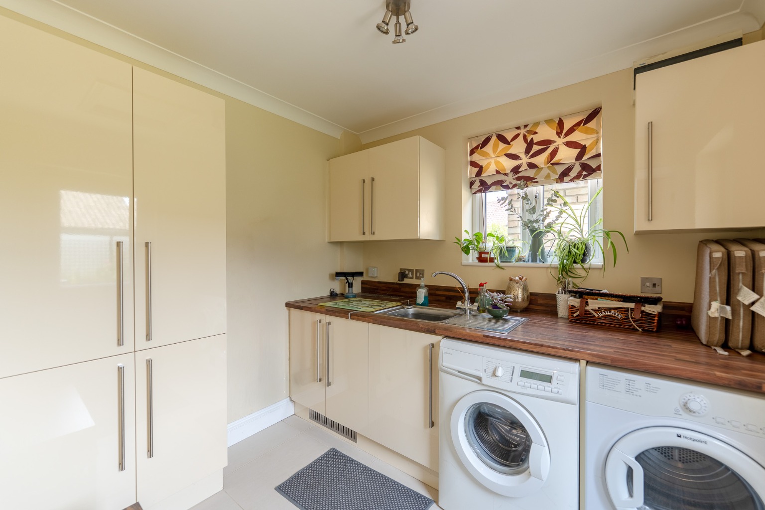 4 bed detached house for sale in South Street, Huntingdon 10