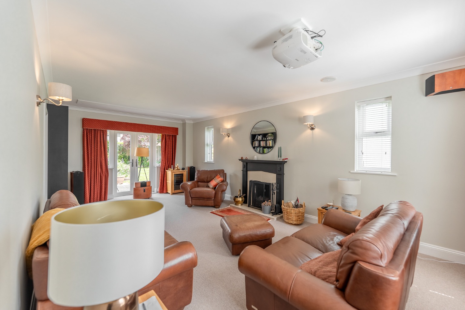 4 bed detached house for sale in South Street, Huntingdon 4