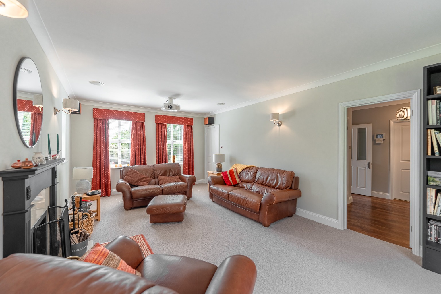4 bed detached house for sale in South Street, Huntingdon  - Property Image 6