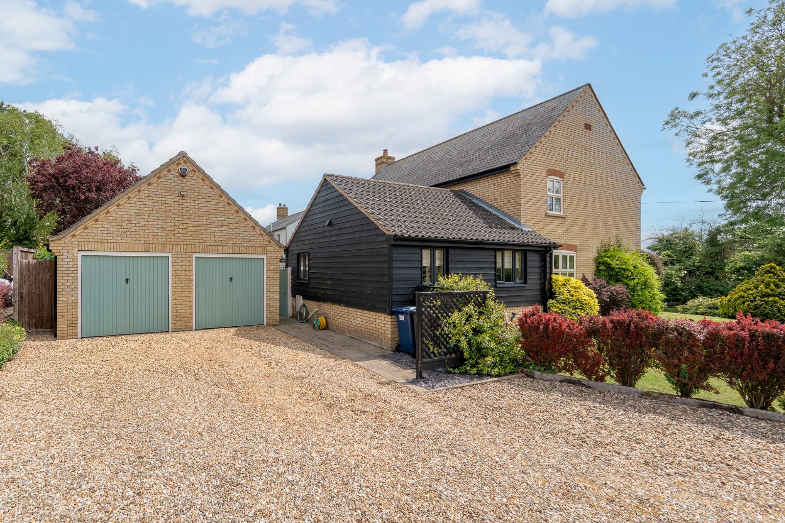 4 bed detached house for sale in South Street, Huntingdon 28