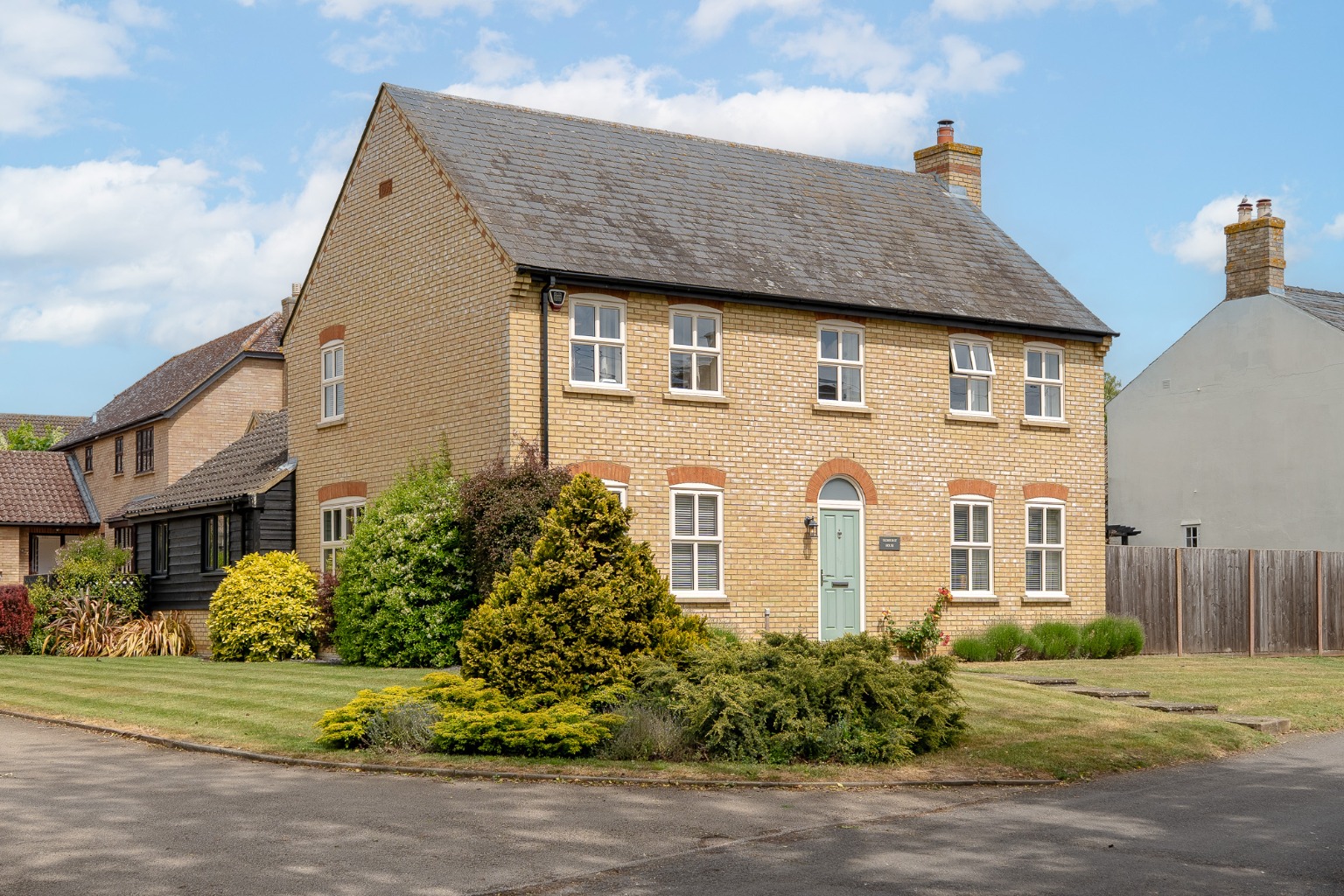 4 bed detached house for sale in South Street, Huntingdon, PE28
