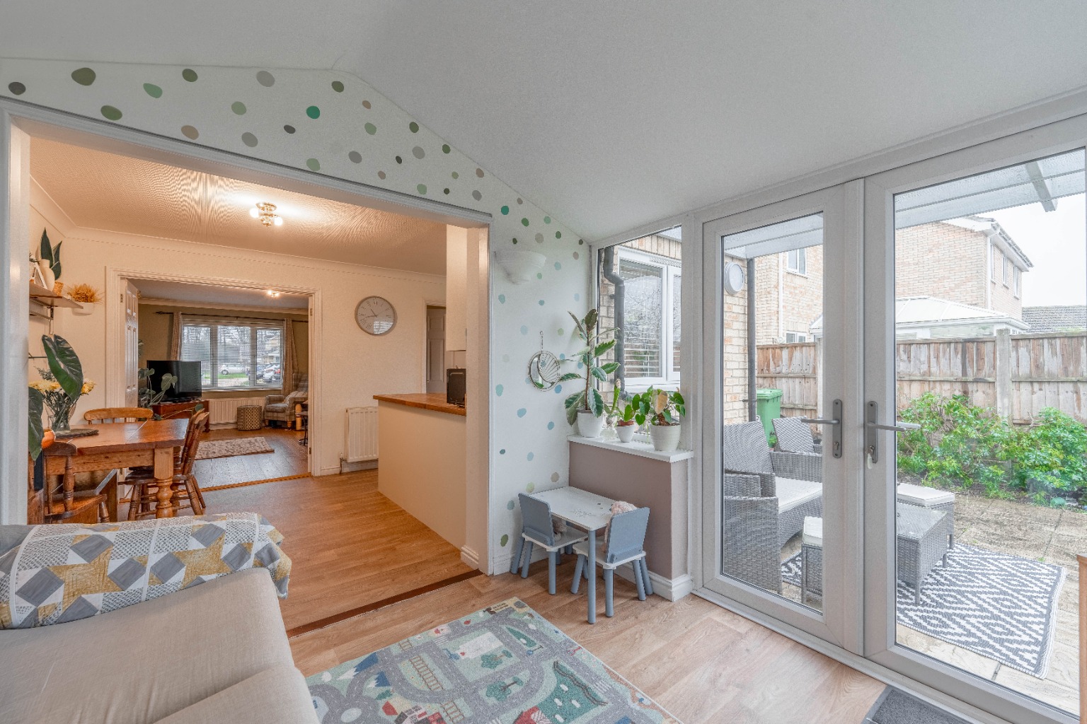 3 bed link detached house for sale in Hillfield, Huntingdon 8