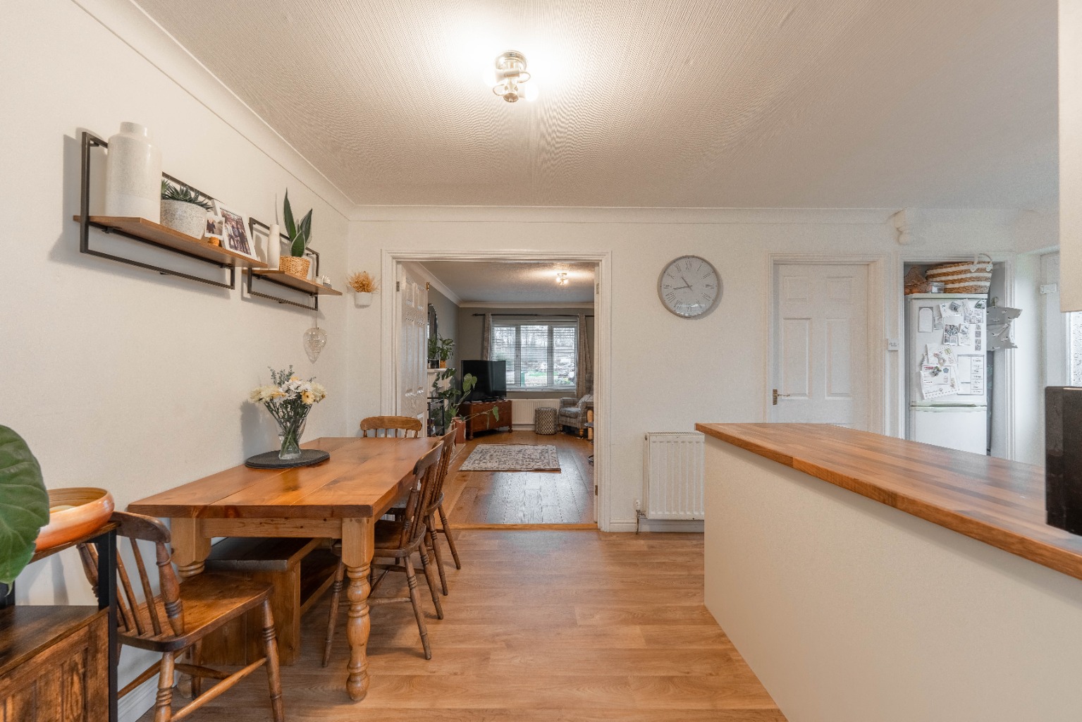 3 bed link detached house for sale in Hillfield, Huntingdon 9