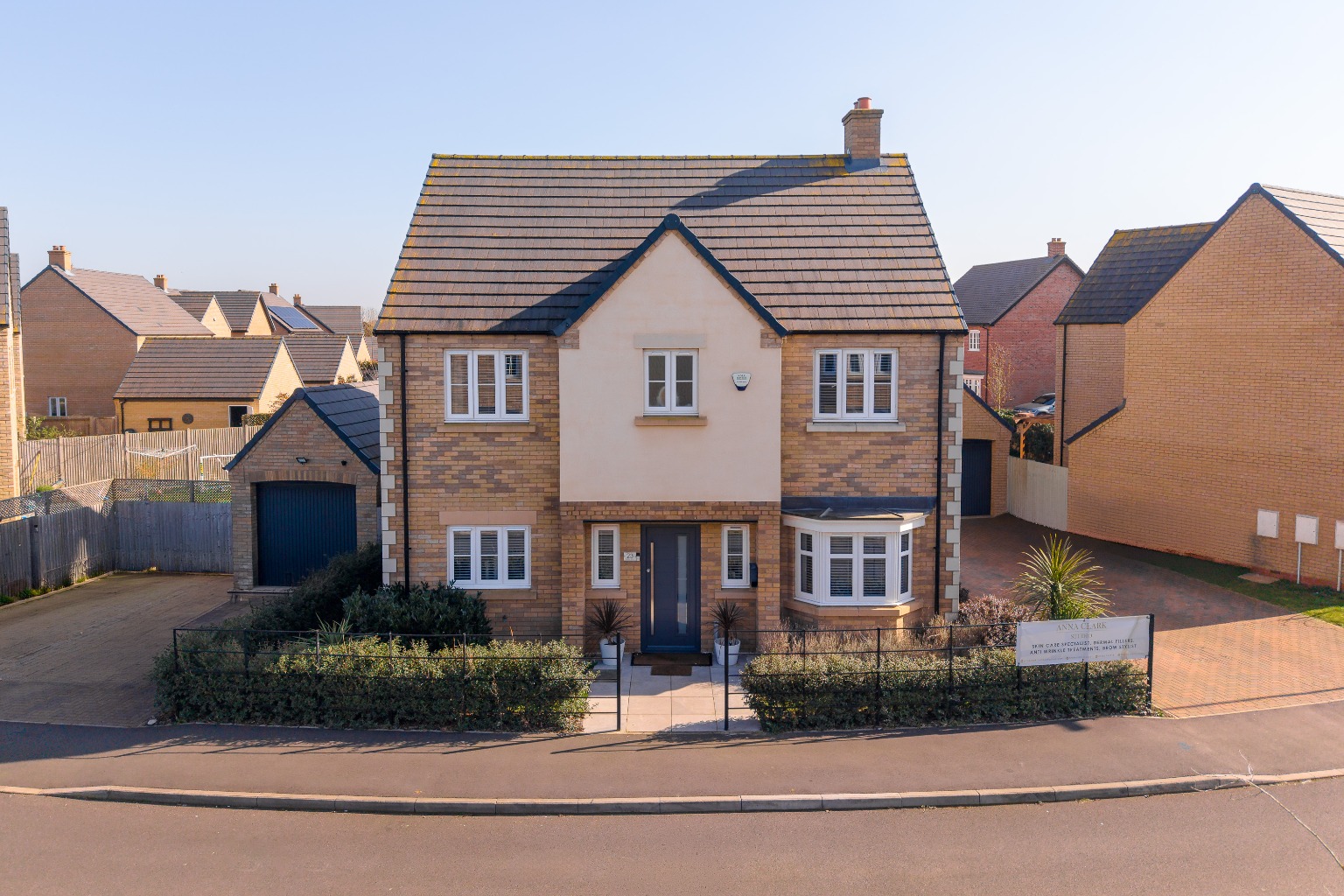 4 bed detached house for sale in Lesley Way, Cambridgeshire - Property Image 1